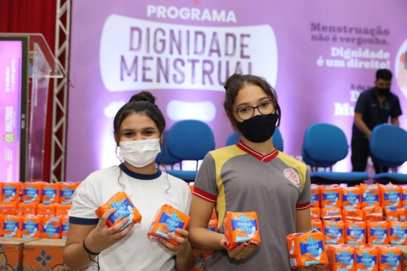 Programa Dignidade Menstrual distribuiu 180 mil absorventes no Amazonas