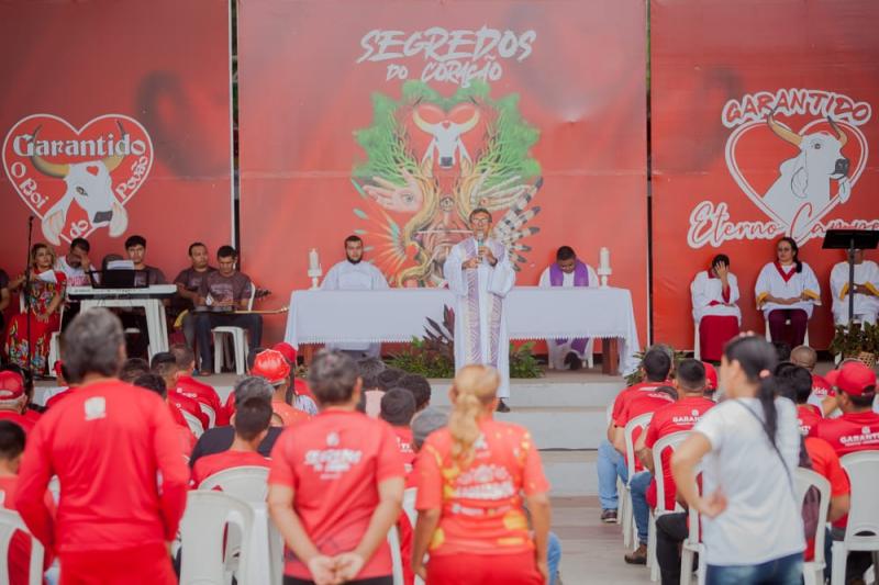 Missa em ação de graças marca abertura dos trabalhos nos galpões do Boi Garantido