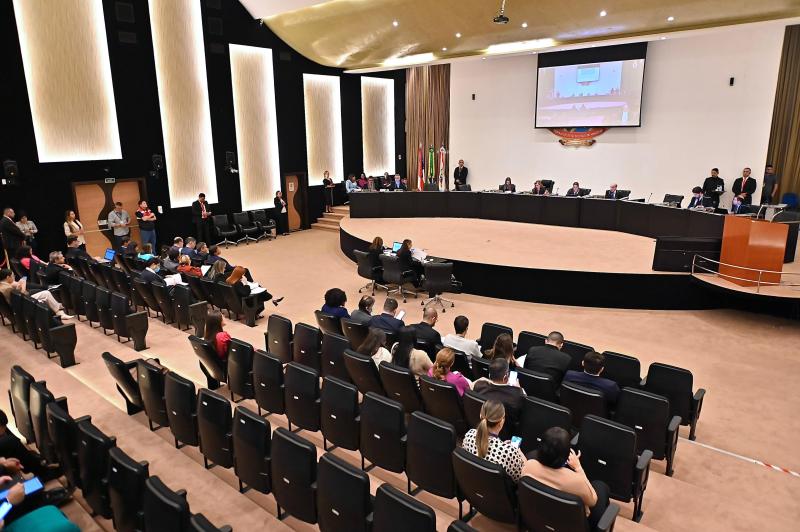 TCE-AM determina que ex-gestor da Câmara Municipal de Barreirinha devolva R$ 115,9 mil aos cofres públicos