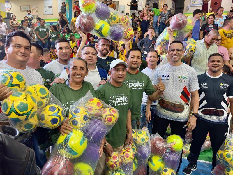 Governador Wilson Lima anuncia mil vagas para o polo do Pelci em Parintins