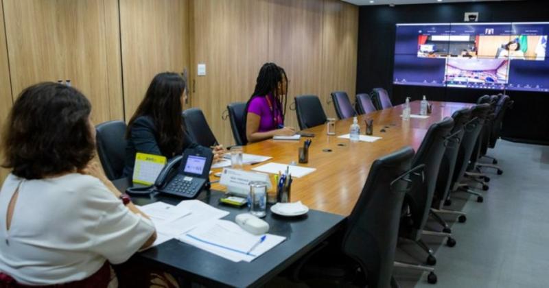 Ministra Nísia fala a alunos de Harvard sobre enfrentamento a crises de saúde