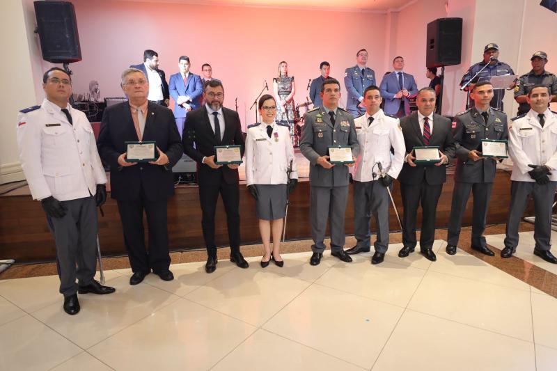 Wilson Lima participa de formatura de novos Oficiais de Saúde que vão atuar na Polícia Militar do Amazonas