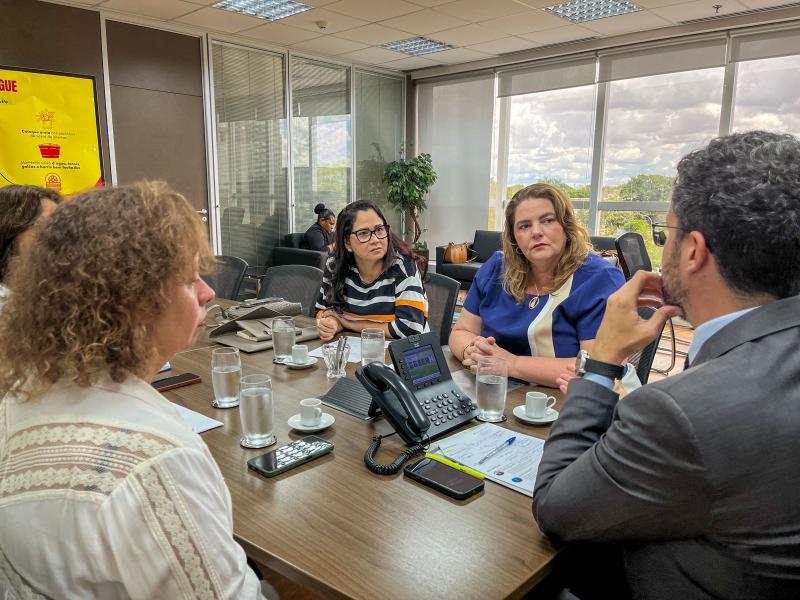 Governo do Amazonas articula ampliação da oferta de cirurgias eletivas no estado
