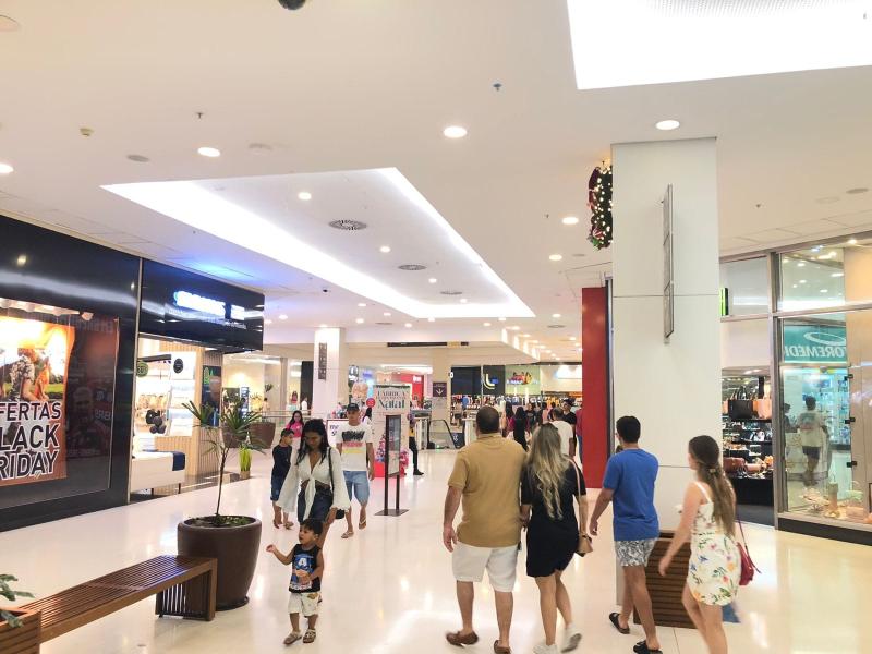 Shopping Ponta Negra realiza campanha para arrecadar livros usados