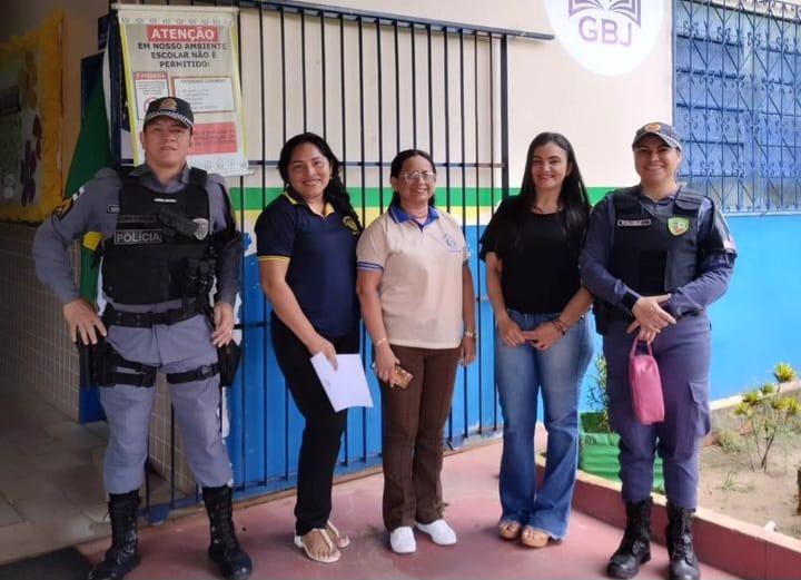 Nas escolas Ryota Oyama e Geny Bentes, militares garantem preservação e manutenção de um ambiente escolar seguro