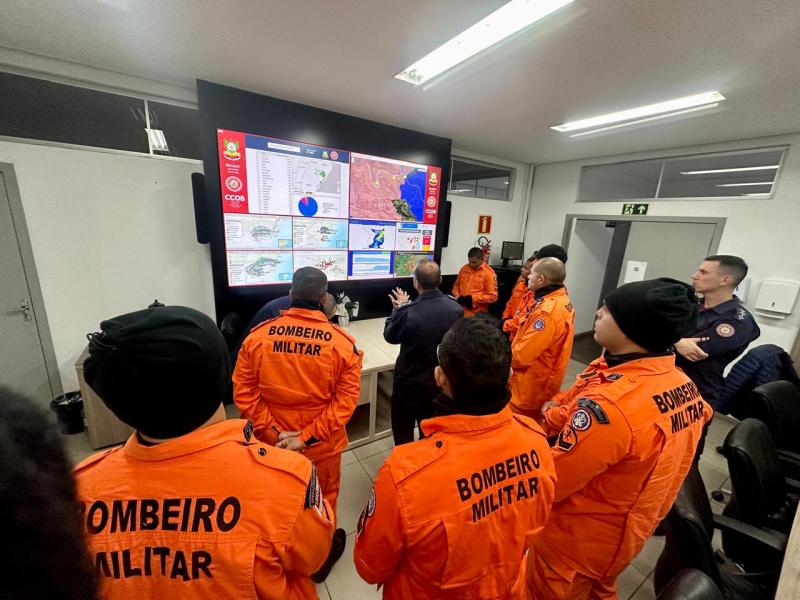 Bombeiros do Amazonas chegam ao Rio Grande do Sul e iniciam mapeamento para ações de busca e resgate