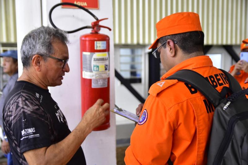 Festival de Parintins: Corpo de Bombeiros realiza primeira vistoria na estrutura do Bumbódromo 