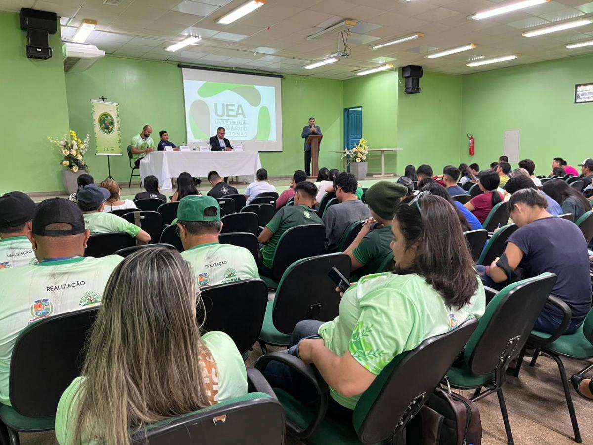 Mesa redonda abre Semana Municipal da Biodiversidade