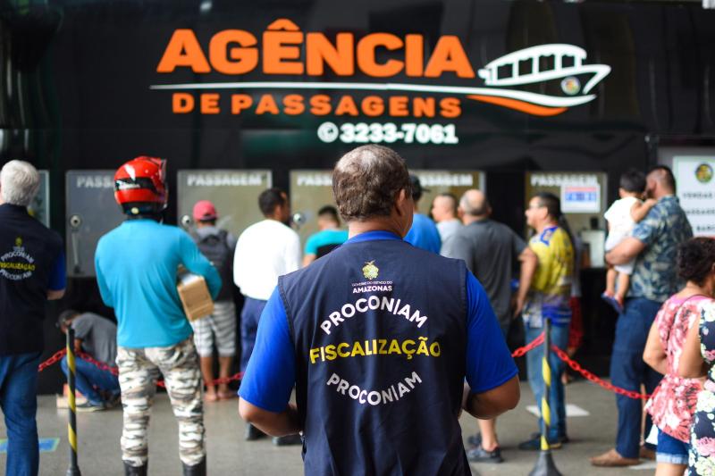 Procon-AM notifica operadoras de transportes fluviais por práticas abusivas na venda de passagens para Parintins