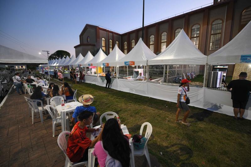 Amazonastur abre chamamento público para Praça Gastronômica do 57º Festival de Parintins