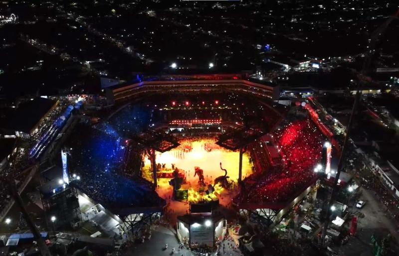 Festival de Parintins 2024: entenda o impacto da rivalidade histórica dos bois Caprichoso e Garantido