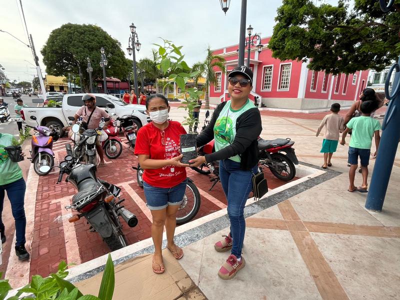 Blitz Educativa abre a Semana Municipal do Meio Ambiente em Parintins