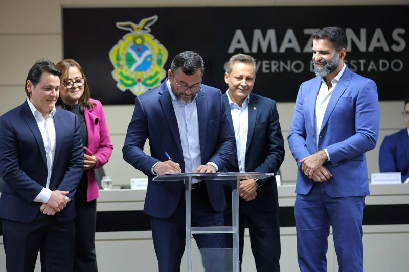 No Dia Mundial do Meio Ambiente, Wilson Lima assina pré-contrato para iniciar consultas públicas em áreas de projetos de REDD+