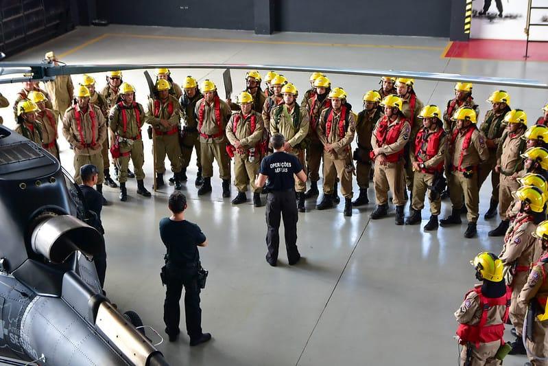 Governo do Amazonas promove treinamento para Bombeiros Militares que atuarão na Operação Aceiro 2024