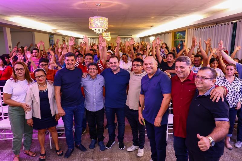 Compromissos de pré-campanha de Roberto Cidade incomodam adversários, que agora dizem que vão colocar em prática melhorias para Manaus