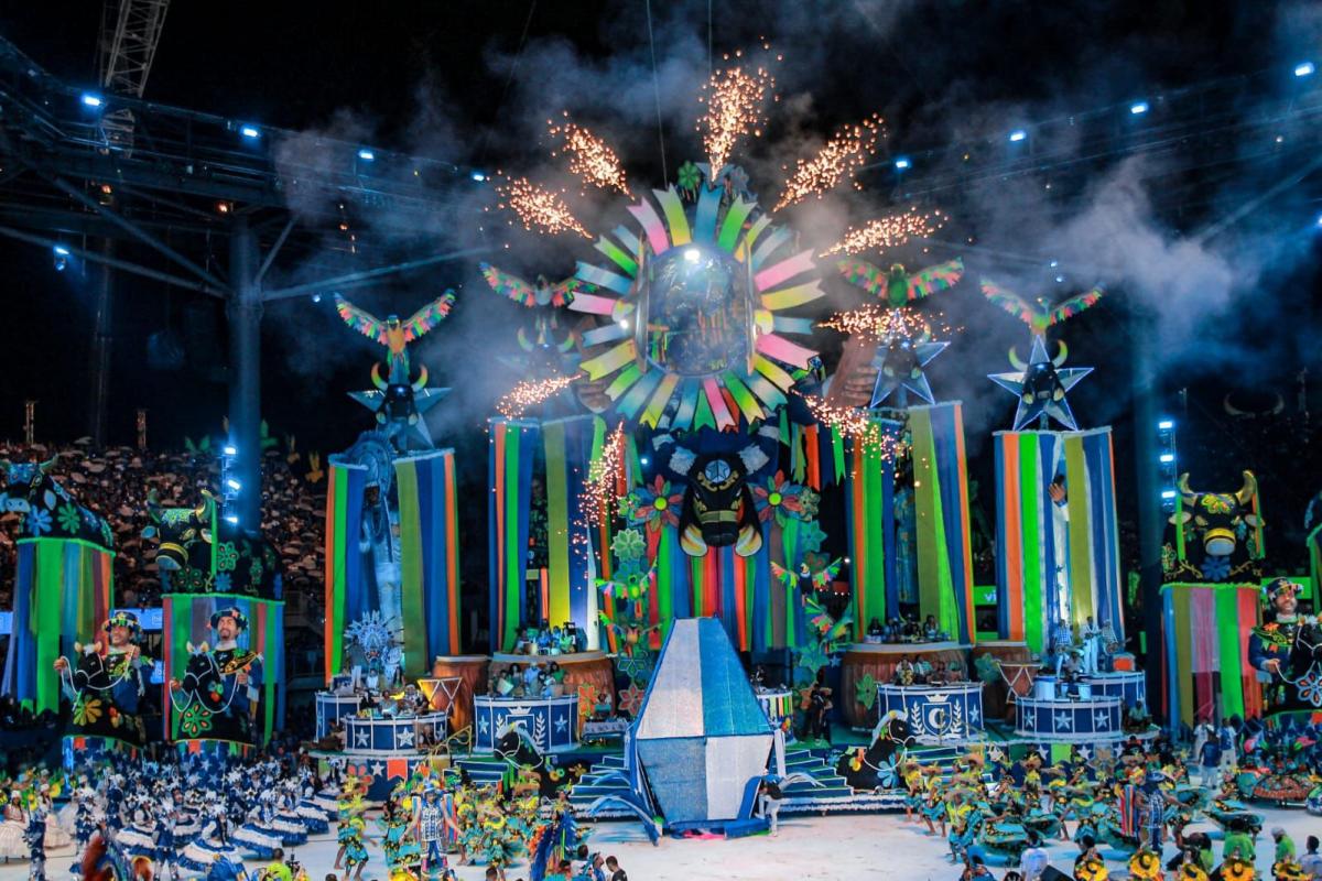 Caprichoso celebra as raizes amazônicas na abertura do Festival 