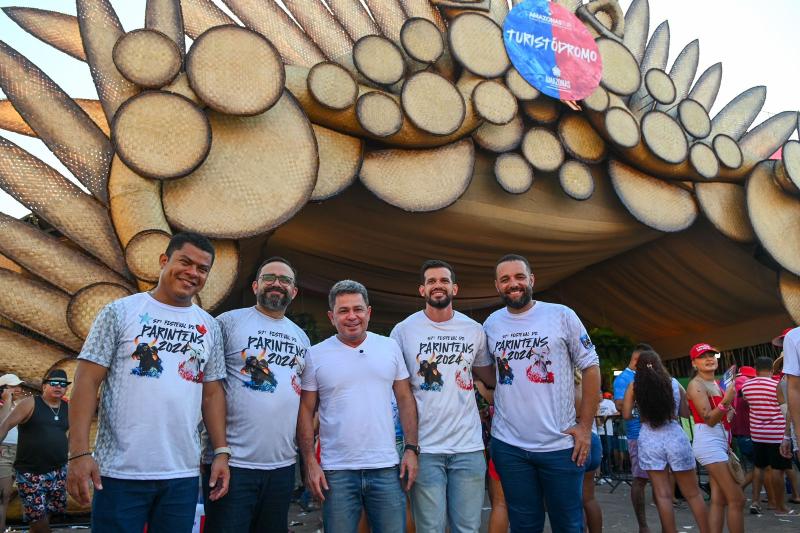 Festival de Parintins 2024: Disputa do bumbá que mais gera energia limpa mobiliza torcidas no Turistódromo