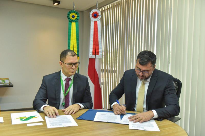 Wilson Lima assina protocolo com Banco da Amazônia no valor de R$ 1,4 bilhão para impulsionar desenvolvimento socioeconômico da região