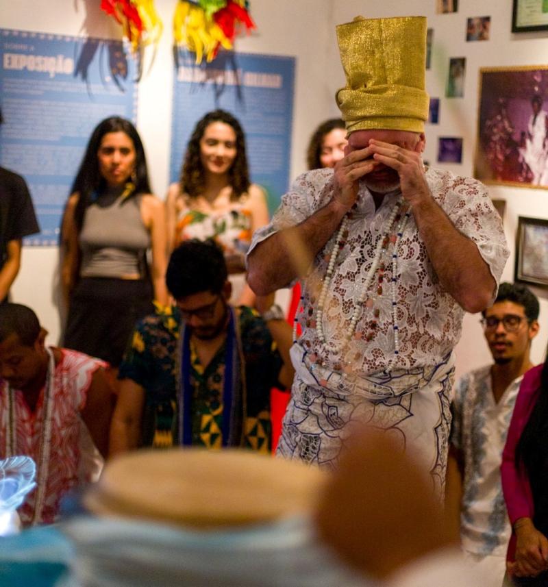Casa das Artes recebe exposição que homenageia Gilmar Pereira por 36 anos de sacerdócio em Manaus