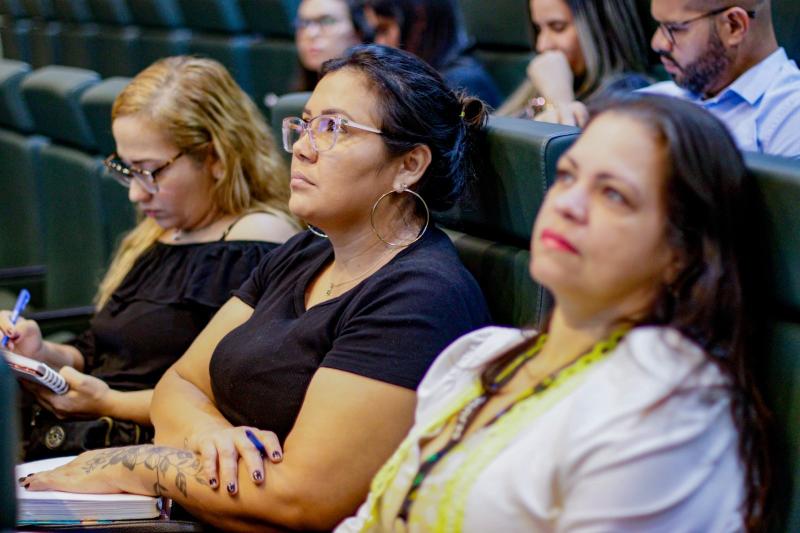 Sejusc e agência da ONU abordam mobilidade humana no Amazonas em oficina especializada na UEA
