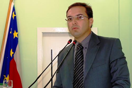 Vereador tenta via Ministério Público que funcionários voltem ao trabalho