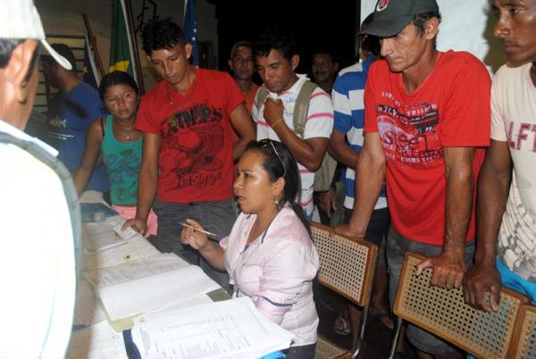 Parintins tem prejuízo de R$ 3 milhões e mais de 1.800 pescadores sem Seguro Defeso