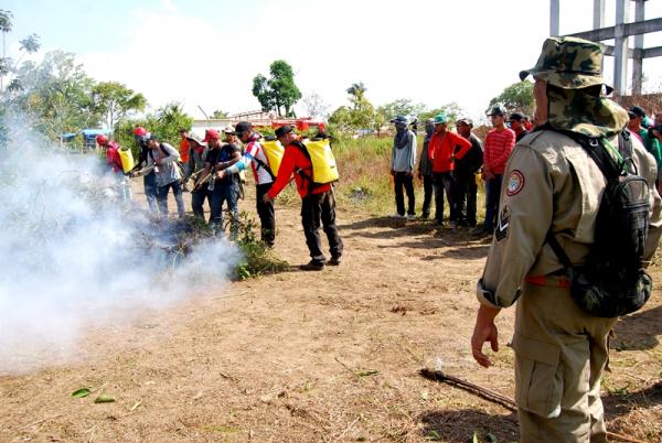 Combate direto a incêndio marca formatura de novos brigadistas florestais em Parintins