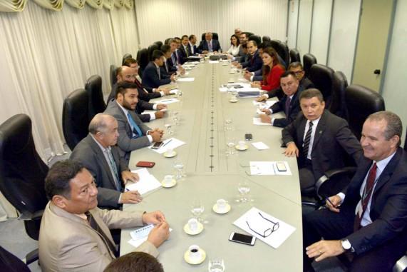 Deputados recebem orientações técnicas da Sefaz para emendas do orçamento do Estado