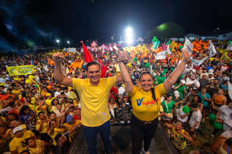 Convenção partidária confirma Mateus Assayag e Vanessa Gonçalves à Prefeitura de Parintins