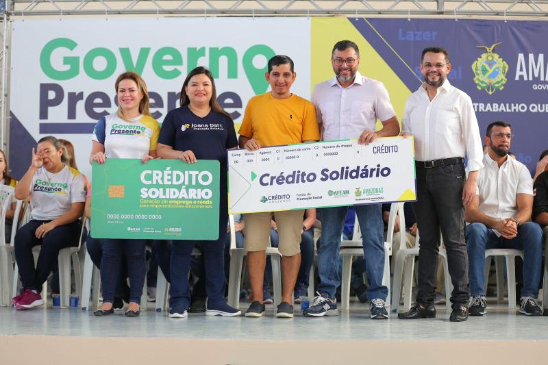 Governador Wilson acompanha a 10ª edição do programa Governo Presente com número inédito de secretarias, no bairro Tarumã