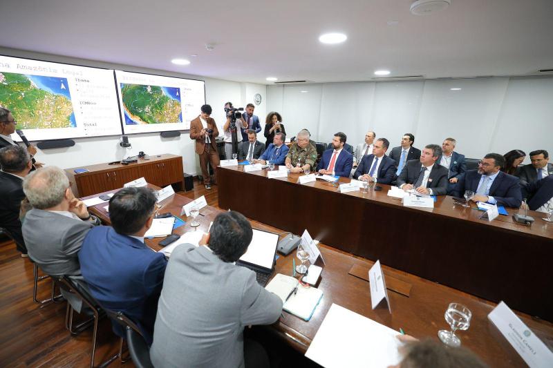 Wilson Lima reforça cooperação entre Governo Federal e estados para combate às queimadas