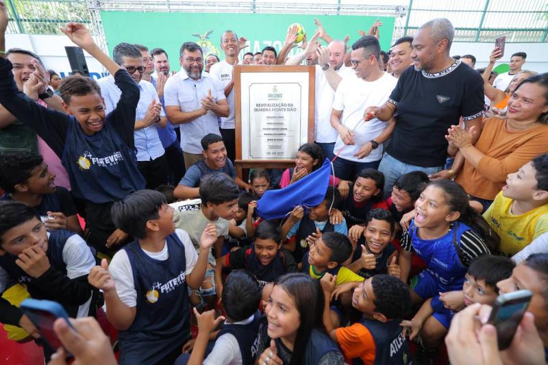Governador Wilson Lima entrega quadra revitalizada no Monte Sião, Jorge Teixeira