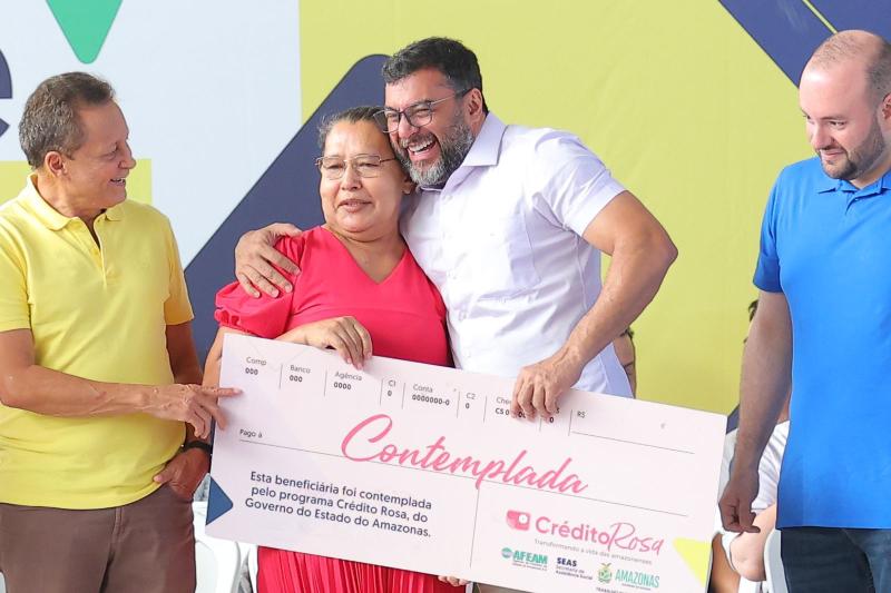 Wilson Lima acompanha 12ª edição do Governo Presente com liberação de R$ 700 mil em crédito a empreendedores