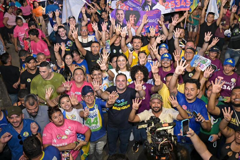 Coligação de Roberto Cidade faz quatro caminhadas simultâneas em bairros de Manaus