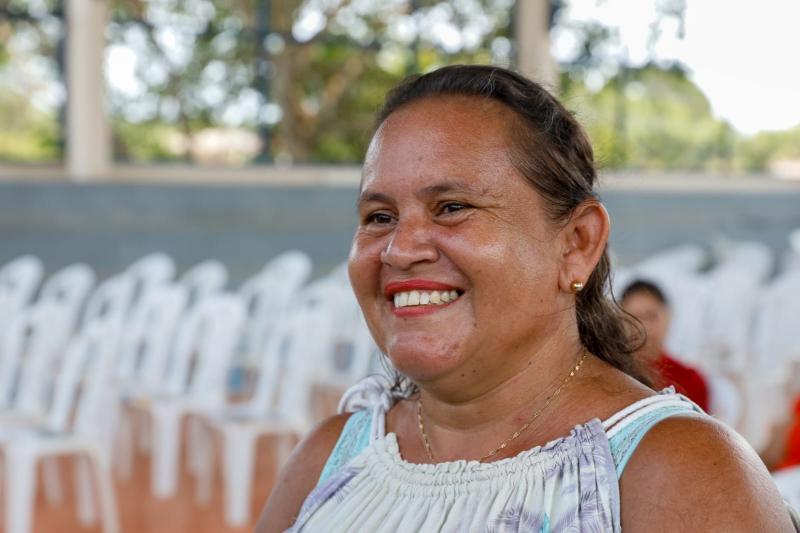 Prosai Parintins: 'Agora vou poder plantar e colher', diz moradora de comunidade que recebeu do Governo do Amazonas o título definitivo de propriedade