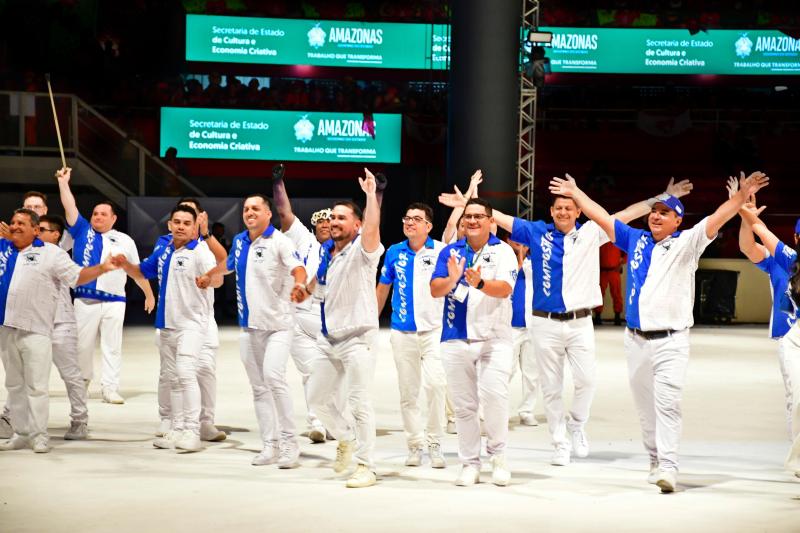 Compositores do Boi Caprichoso recebem pagamento por execução de toadas durante Festival de Parintins 