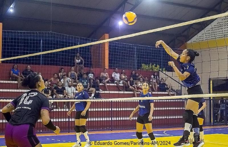 Estreia do voleibol no Copão Parintins Interbairros tem Palmares e Santa Clara como campeões