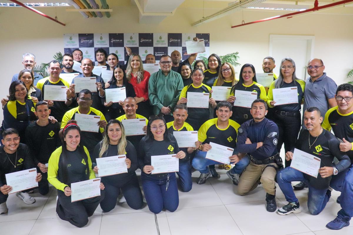 Detran-AM: Escola Pública de Trânsito forma 71 novos instrutores de trânsito