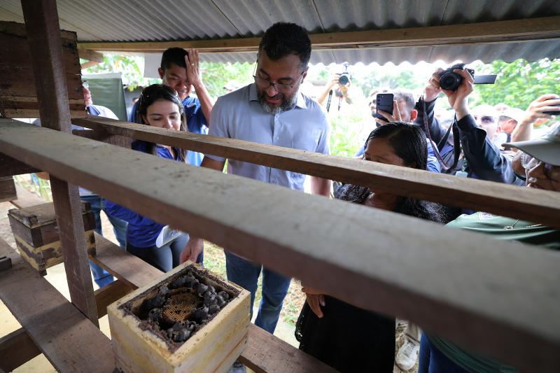 Em Iranduba, Governo do Amazonas facilita escoamento da produção rural com a entrega de novos ramais