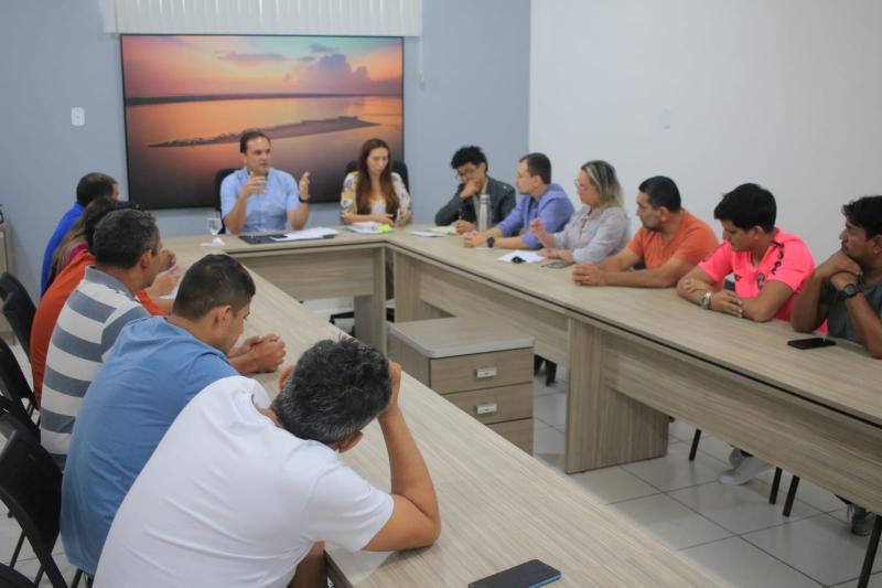 ‘Vamos ter o melhor carnaval de todos os tempos’, afirma Mateus Assayag em reunião com blocos do Carnailha