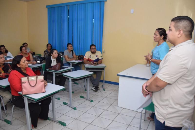 Secretarias de Educação e Esporte reúnem com diretores de escola e coordenadores de ginásios para organização dos espaços esportivos
