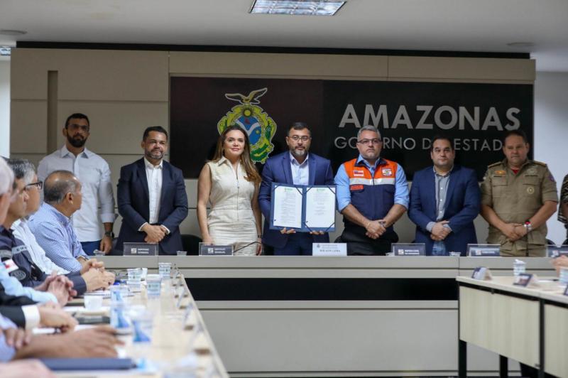 Wilson Lima torna permanente Comitê de Enfrentamento a Eventos Climáticos e Ambientais
