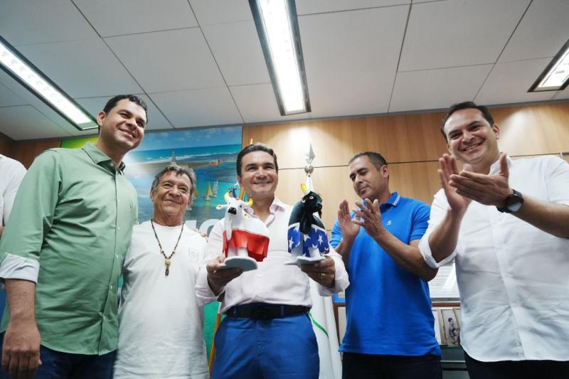 Encontro de Mateus Assayag e presidentes dos bumbás com ministro do turismo, sela parceria para o Festival Folclórico de Parintins