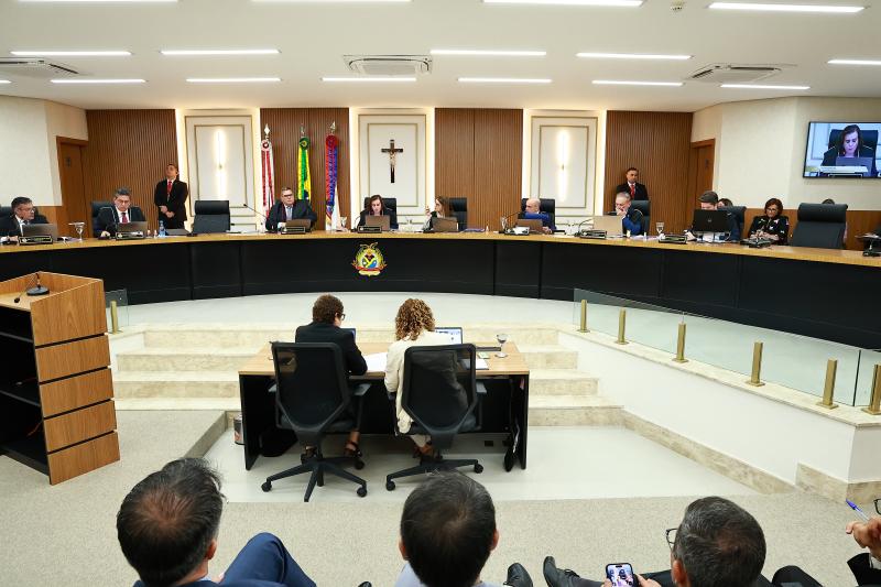 TCE-AM aplica R$ 31 mil em multas ao ex-prefeito de Careiro por irregularidades em licitações