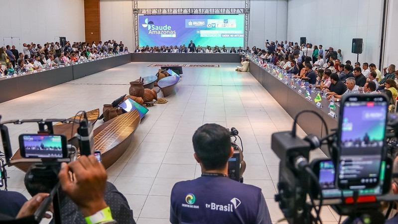 Governo do Amazonas e Cosems reúnem secretários de saúde dos municípios, em evento de alinhamento e discussão de políticas públicas