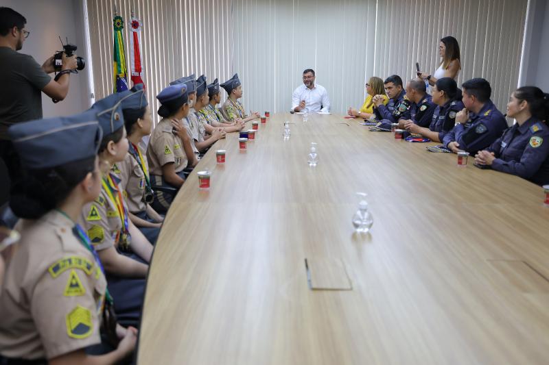 Wilson Lima destaca apoio a estudantes do Amazonas que vão participar da Olimpíada Internacional de Matemática, na Tailândia