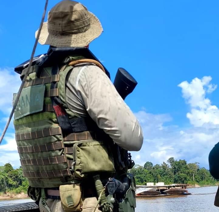 Operação Wahanararai do Ibama combate ilícitos ambientais e protege território indígena do Vale do Javari, no Amazonas 