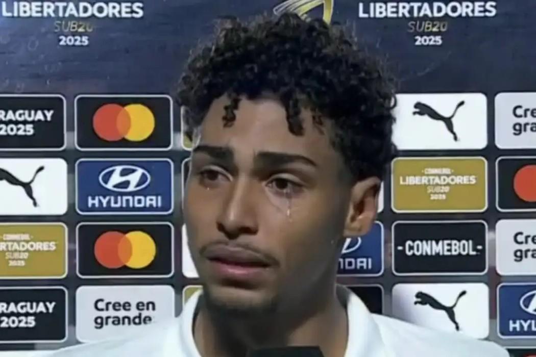 Jogador do Palmeiras é vítima de racismo em competição da Conmebol