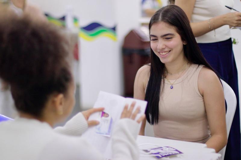Governo do Amazonas convoca migrantes para a retirada de Registro Nacional Migratório no PAC Compensa