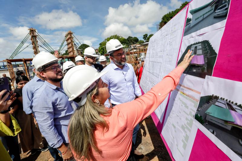 Wilson Lima vistoria obras da Casa da Mulher Brasileira, que vai atender vítimas de violência